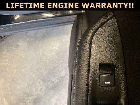 Used 2025 Chevrolet Blazer LT image 32