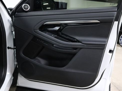 Used 2020 Land Rover Range Rover Evoque S image 22