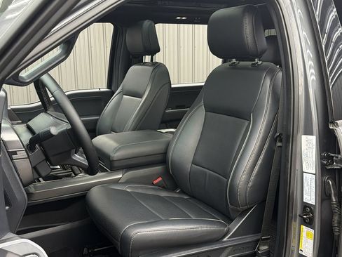 Used 2025 Ford F150 Lariat AWD/4WD image 20
