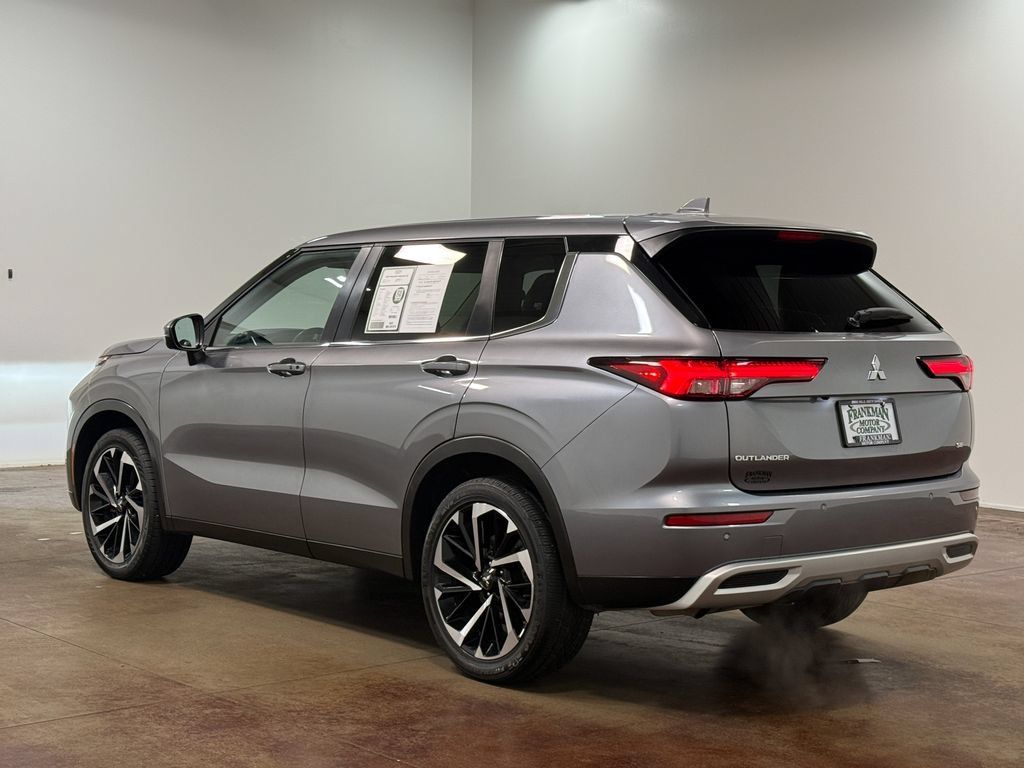 Used 2024 Mitsubishi Outlander SE AWD/4WD image 26