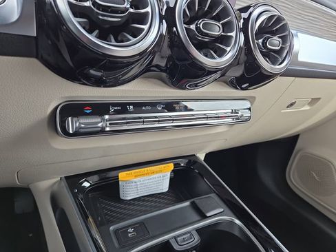 New 2026 Mercedes-Benz GLB 250 4MATIC image 14