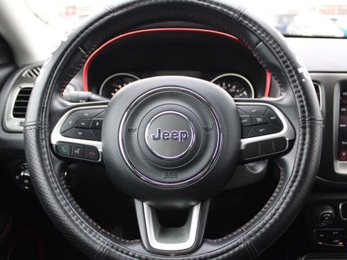 Used 2019 Jeep Compass Trailhawk image 28