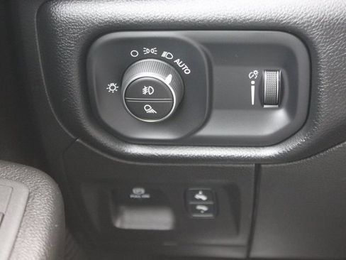 Used 2022 RAM 1500 Big Horn image 19