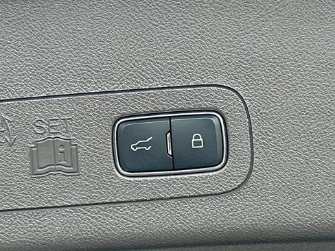 Used 2022 Lincoln Aviator Reserve w/ Equipment Group 201A RWD image 19