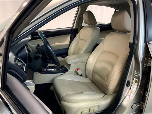 Used 2015 Subaru Legacy 3.6R Limited image 7