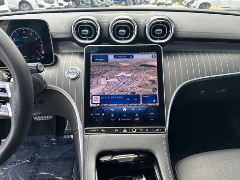 Used 2025 Mercedes-Benz C 300 Sedan image 23