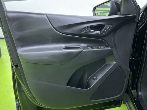 Used 2023 Chevrolet Equinox LT w/ Driver Convenience Package image 15