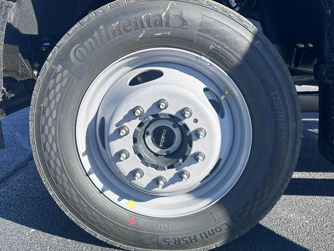 New 2024 Ford F550 4x4 Regular Cab Super Duty image 15