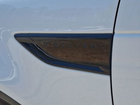 Used 2023 Land Rover Discovery S R-Dynamic image 34