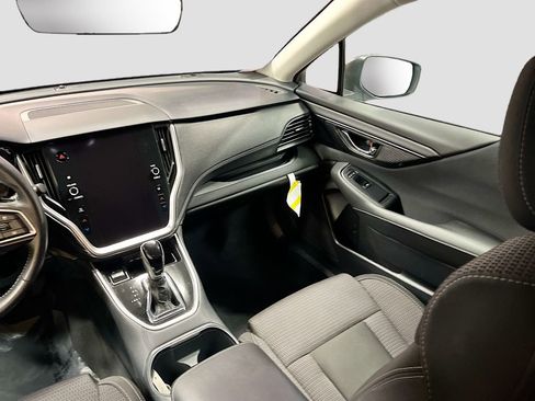 Used 2025 Subaru Outback Premium image 22