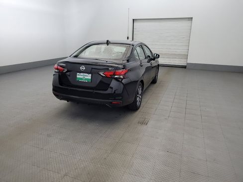 Used 2020 Nissan Versa SV FWD image 9