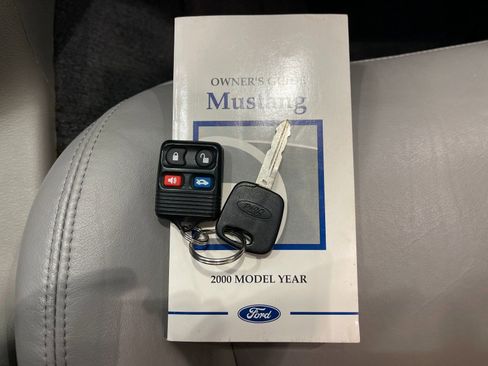 Used 2000 Ford Mustang GT image 11