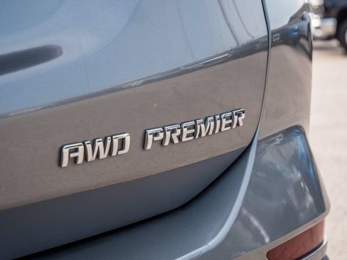 Used 2023 Chevrolet Equinox Premier AWD/4WD image 12