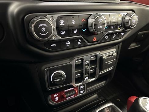 Used 2021 Jeep Wrangler Unlimited Rubicon AWD/4WD image 20