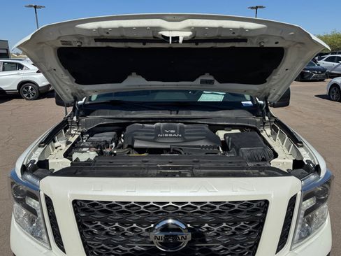 Used 2018 Nissan Titan PRO-4X w/ Pro-4x Convenience Package AWD/4WD image 20