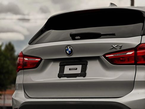 Used 2017 BMW X1 xDrive28i AWD/4WD image 10