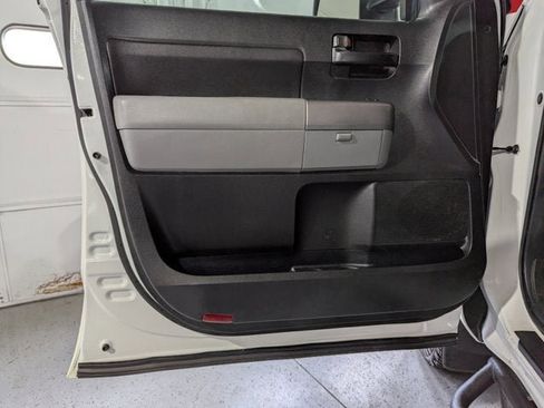 Used 2012 Toyota Tundra 4x4 Double Cab w/ Tow Pkg image 17