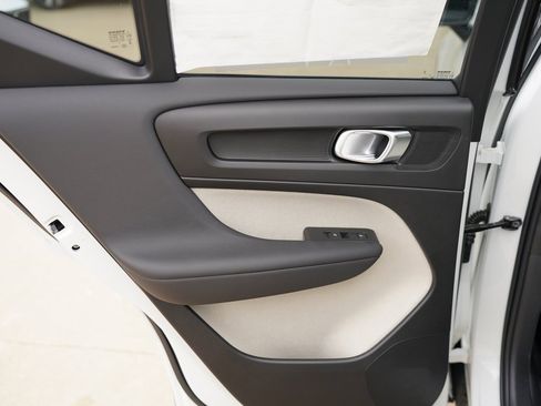 New 2025 Volvo XC40 B5 Plus w/ Protection Package Premier image 16