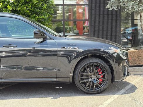Used 2022 Maserati Levante Modena AWD/4WD image 23