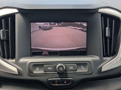 Used 2022 GMC Terrain SLE w/ Driver Convenience Package FWD image 28