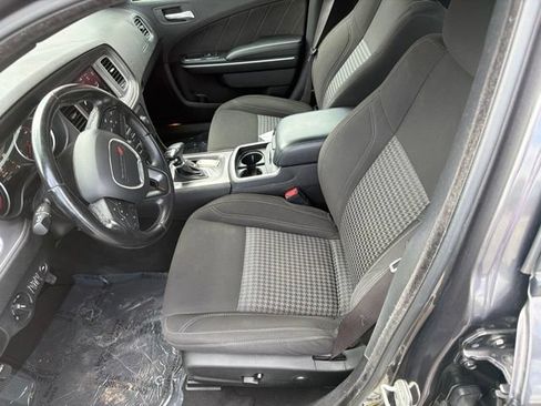 Used 2023 Dodge Charger SXT RWD image 8