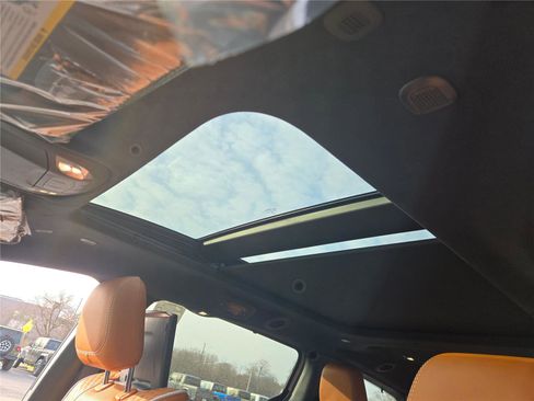 New 2026 Chrysler Pacifica Pinnacle image 28