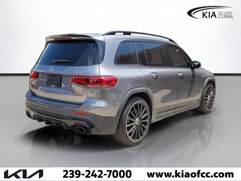 Used 2022 Mercedes-Benz GLB 35 AMG 4MATIC image 3
