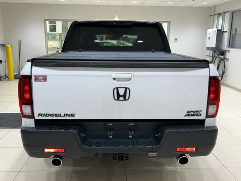 Used 2023 Honda Ridgeline Sport image 9