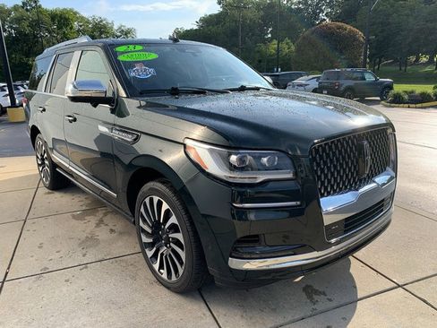 Used 2023 Lincoln Navigator Black Label AWD/4WD image 9
