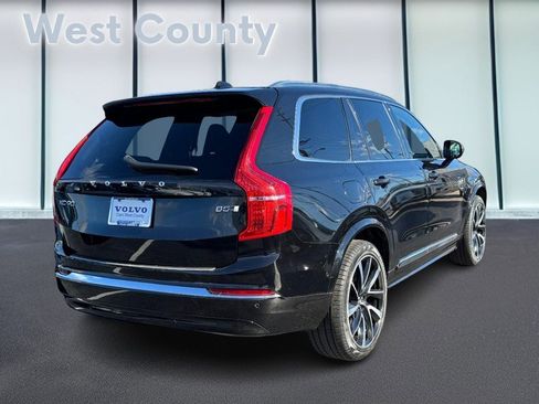 Used 2023 Volvo XC90 B5 Plus w/ Protection Package Premier image 4