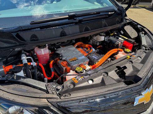 Used 2020 Chevrolet Bolt LT FWD image 32