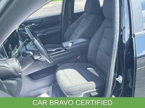 Certified 2025 Chevrolet Equinox LT FWD image 19