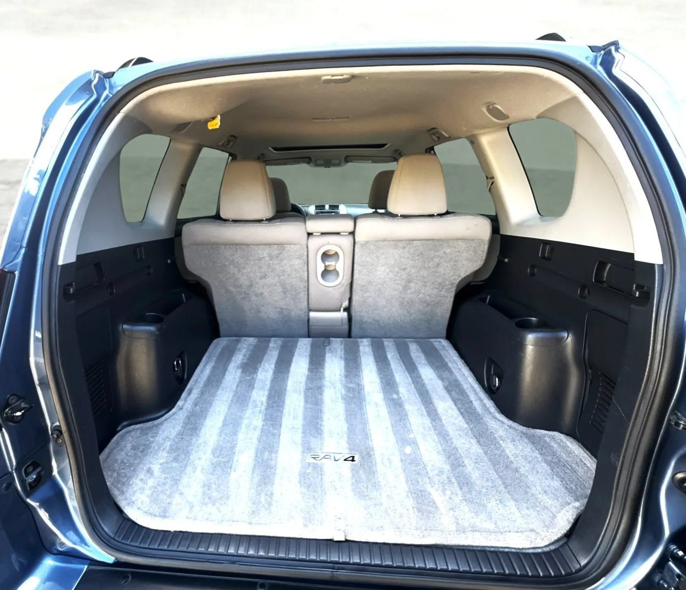 Used 2012 Toyota RAV4 FWD w/ Upgrade Value Pkg image 39
