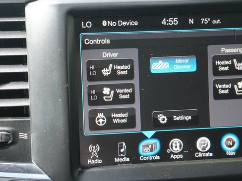 Used 2015 RAM 1500 Laramie w/ Convenience Group AWD/4WD image 34