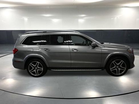 Used 2017 Mercedes-Benz GLS 550 4MATIC image 3