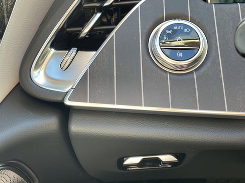 New 2026 Mercedes-Benz E 350 4MATIC Sedan image 23