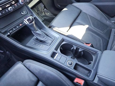 Used 2022 Audi Q3 2.0T Premium Plus w/ Premium Plus Package AWD/4WD image 33