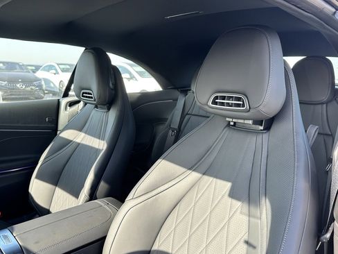 Used 2024 Mercedes-Benz CLE 300 4MATIC Cabriolet image 17