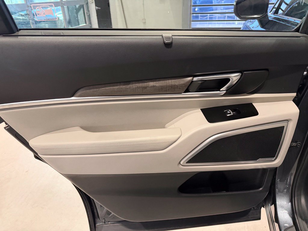 Used 2020 Kia Telluride EX AWD/4WD image 41