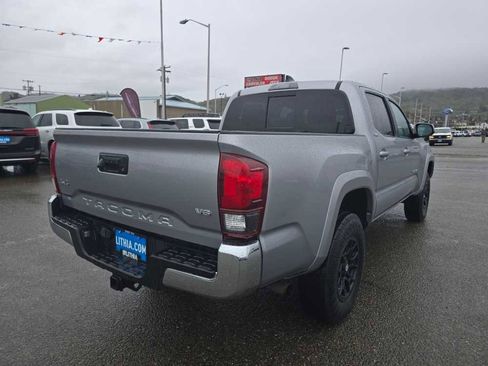 Used 2021 Toyota Tacoma SR5 image 5