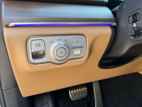 New 2026 Mercedes-Benz GLS 450 4MATIC image 24