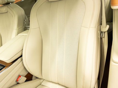 New 2026 Bentley Flying Spur Plug-In Hybrid AWD/4WD image 38