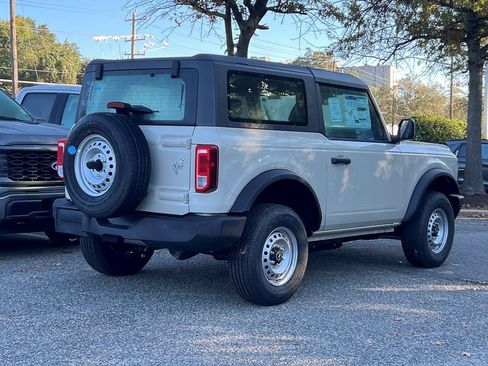 New 2025 Ford Bronco 2-Door image 4