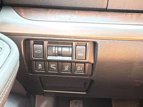Used 2019 Subaru Outback 2.5i Limited AWD/4WD image 23