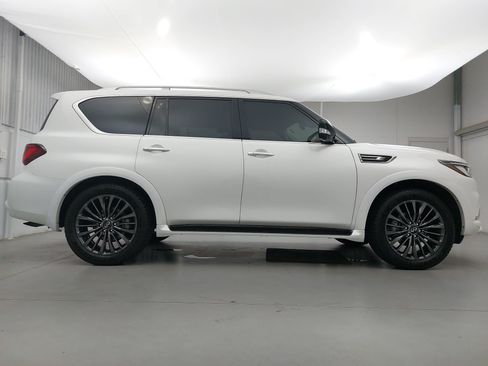 Used 2023 INFINITI QX80 Premium Select w/ Cargo Package RWD image 8
