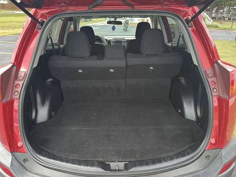Used 2015 Toyota RAV4 LE FWD image 8