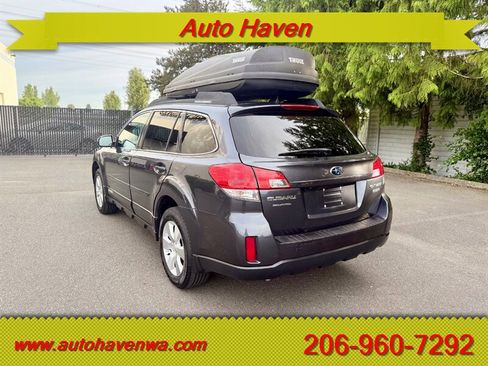 Used 2011 Subaru Outback 3.6R Limited w/ PWR Moonroof Pkg AWD/4WD image 5