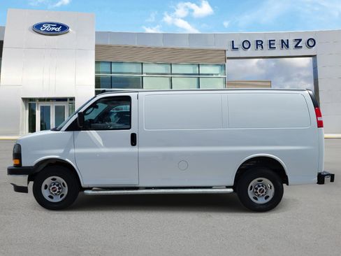 Used 2024 GMC Savana 2500 w/ Driver Convenience Package RWD image 8