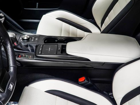 Used 2022 Lexus IS 350 F Sport image 17