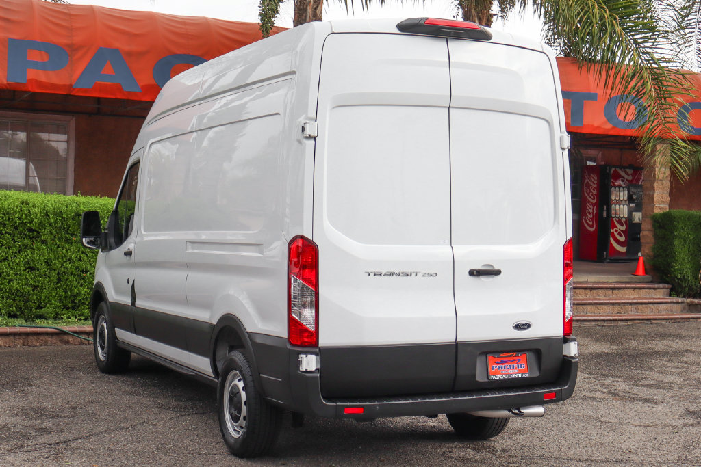 Used 2023 Ford Transit 250 148 High Roof RWD image 6